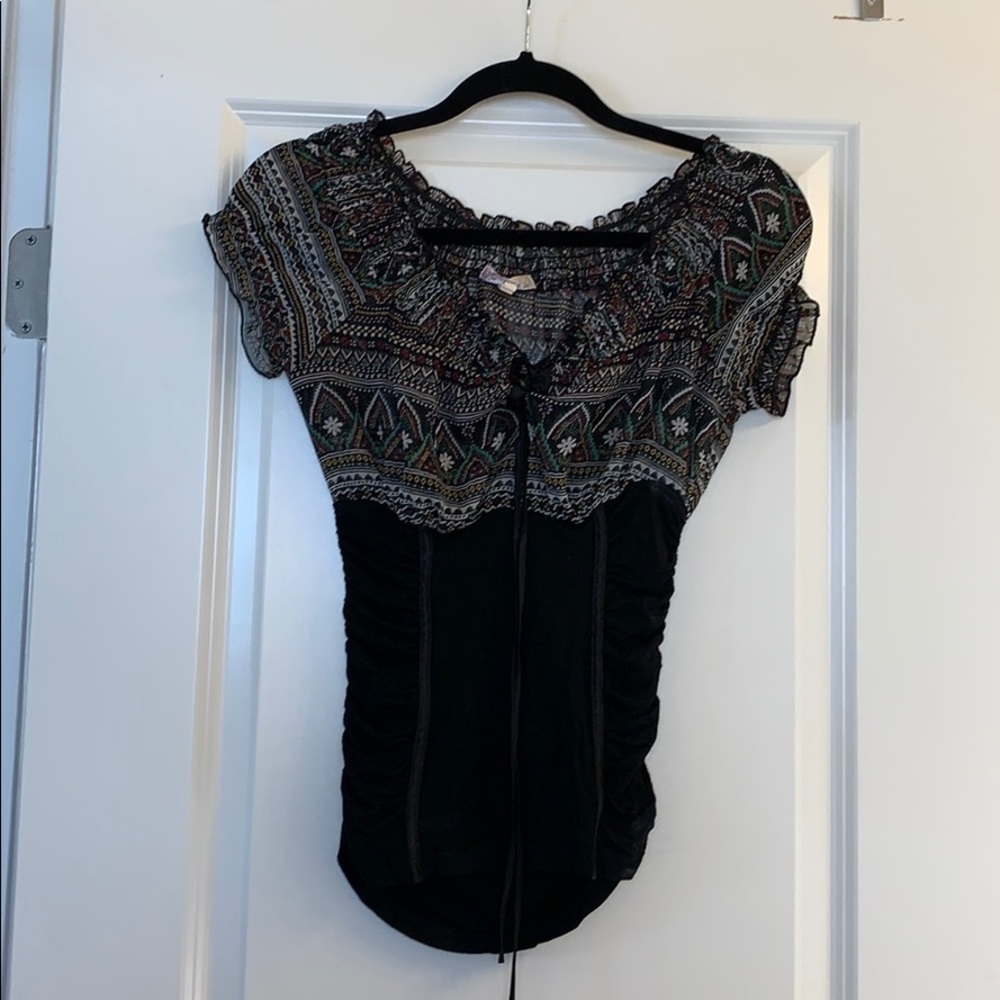 Black/Multi color Ruched Top Size S